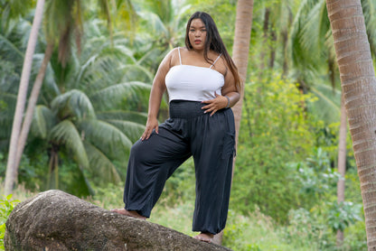 PLUS SIZE harem pants in one color in black 