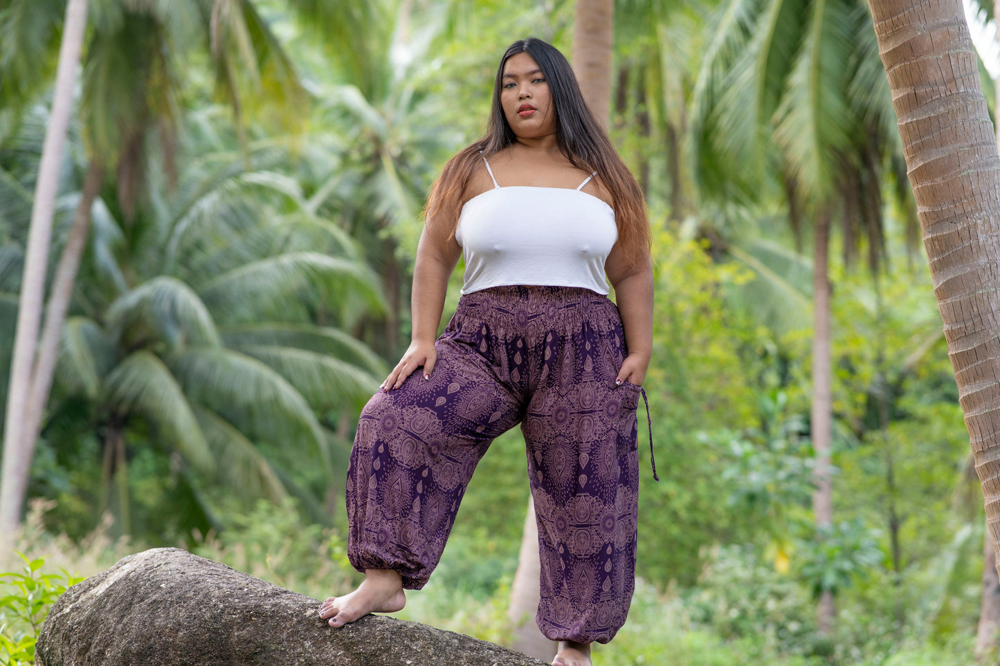 PLUS SIZE harem pants with a delicate pattern in purple