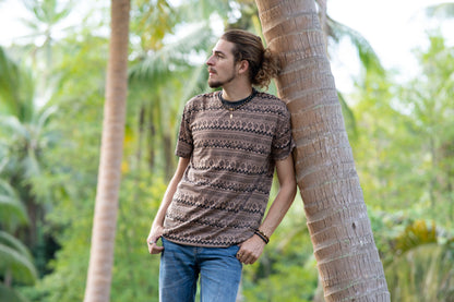 brown patterned t-shirt for men