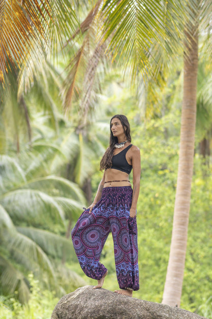 Harem pants with mandala pattern in pink purple