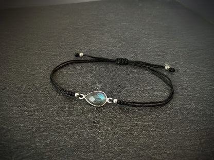 Armband mit Labradorit und Perlen aus Silber