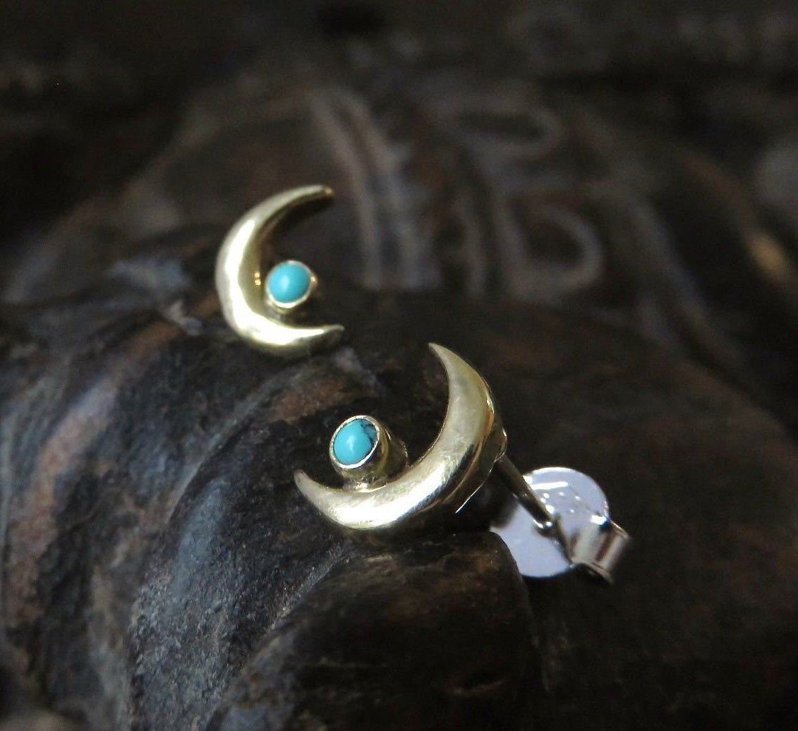 Stud earrings with small moon and stone made of brass 