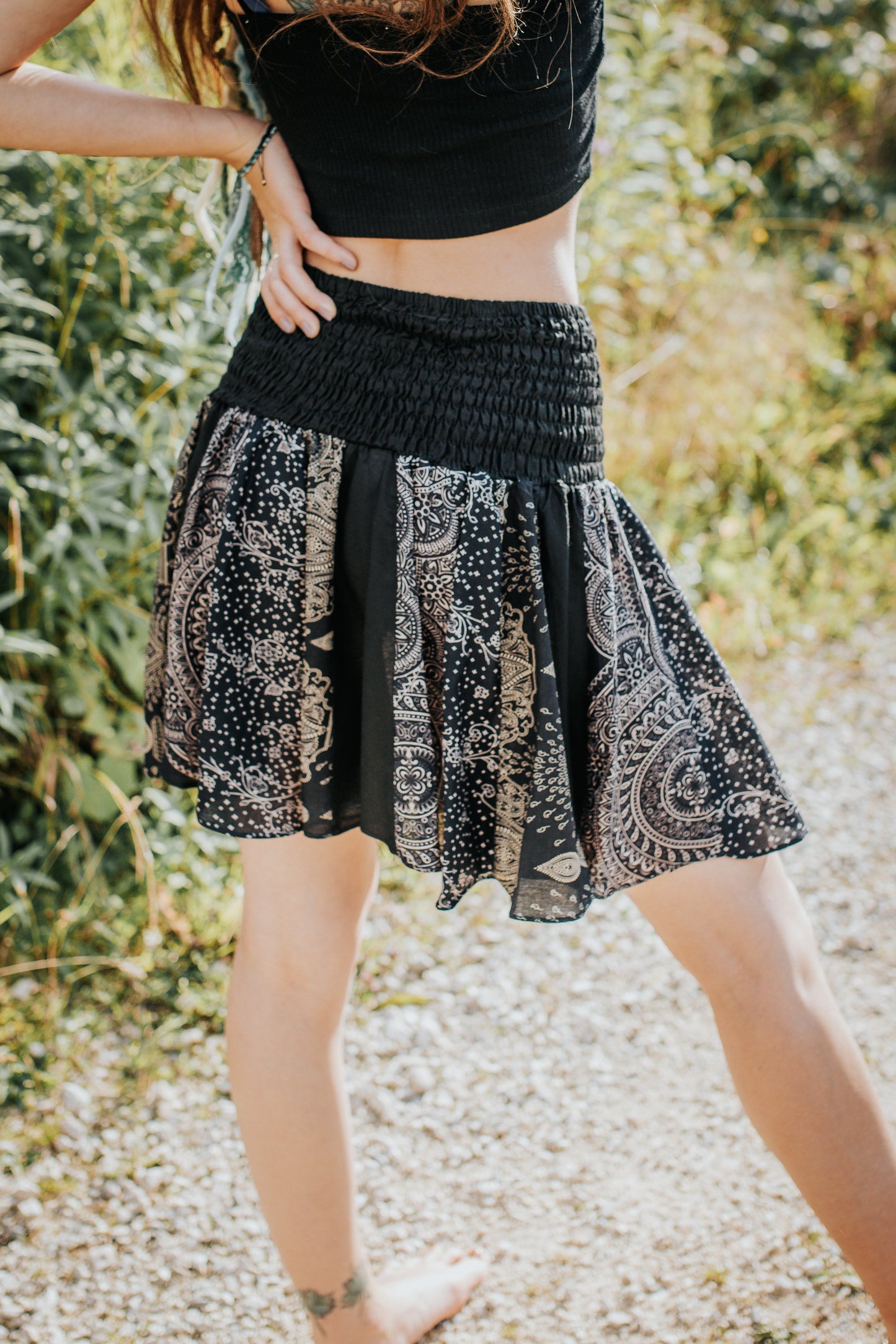 short patchwork skirt with black pattern 