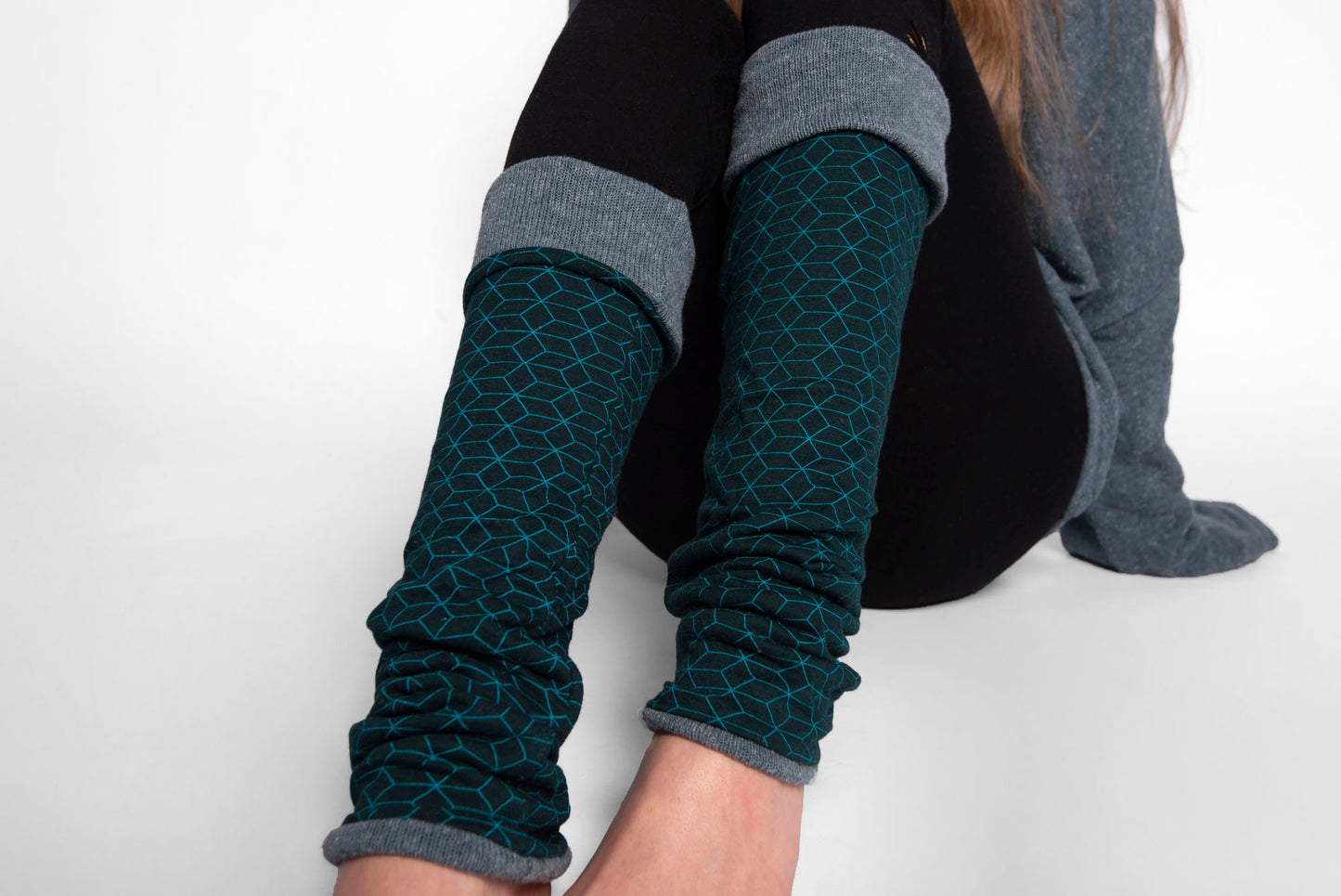 Leg warmers for turning in blue, cuffs, yoga cuffs