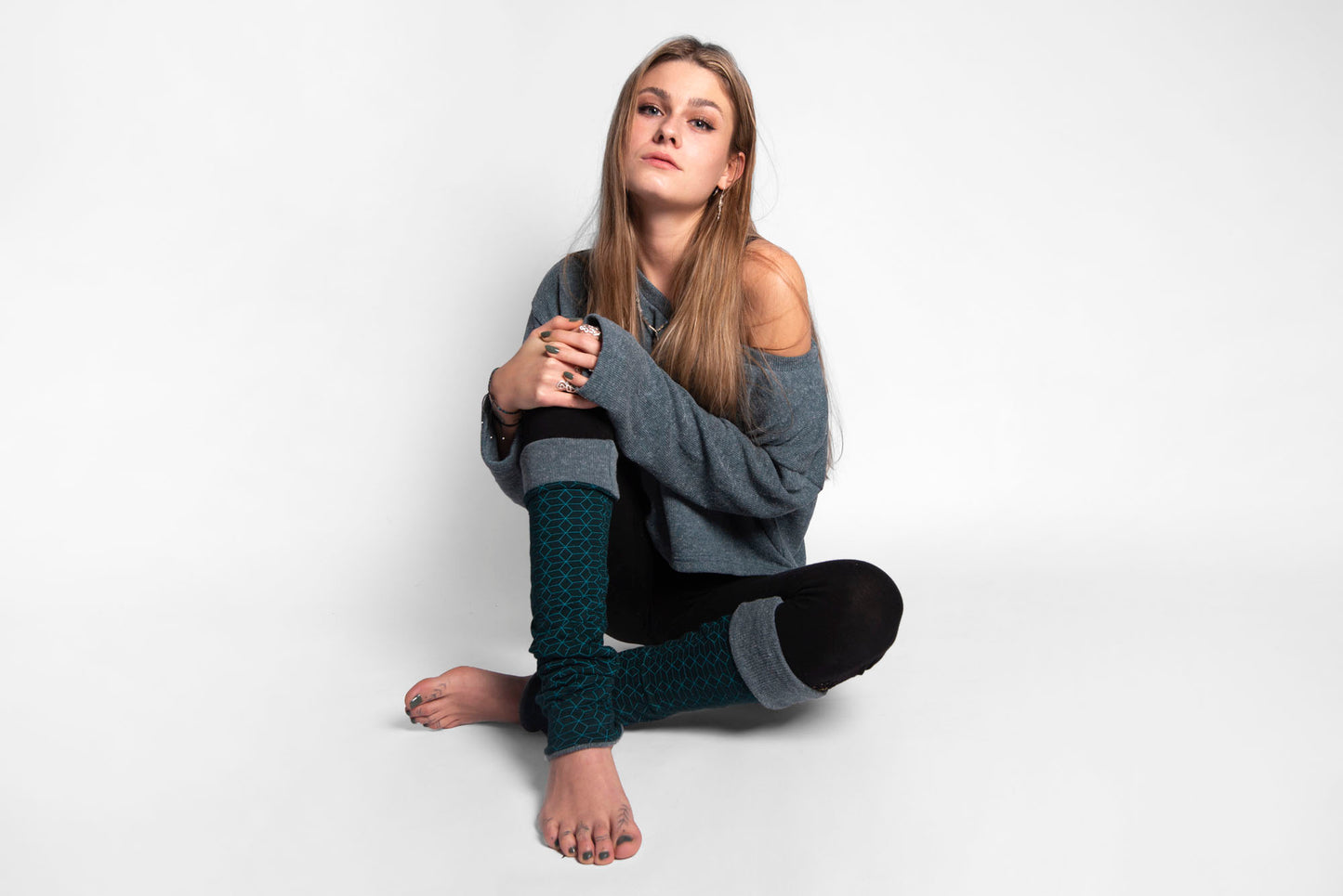 Leg warmers for turning in blue, cuffs, yoga cuffs