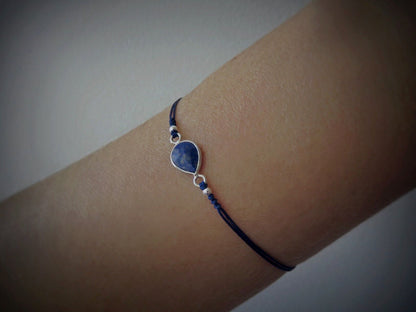 blue bracelet with lapis lazuli and silver beads 