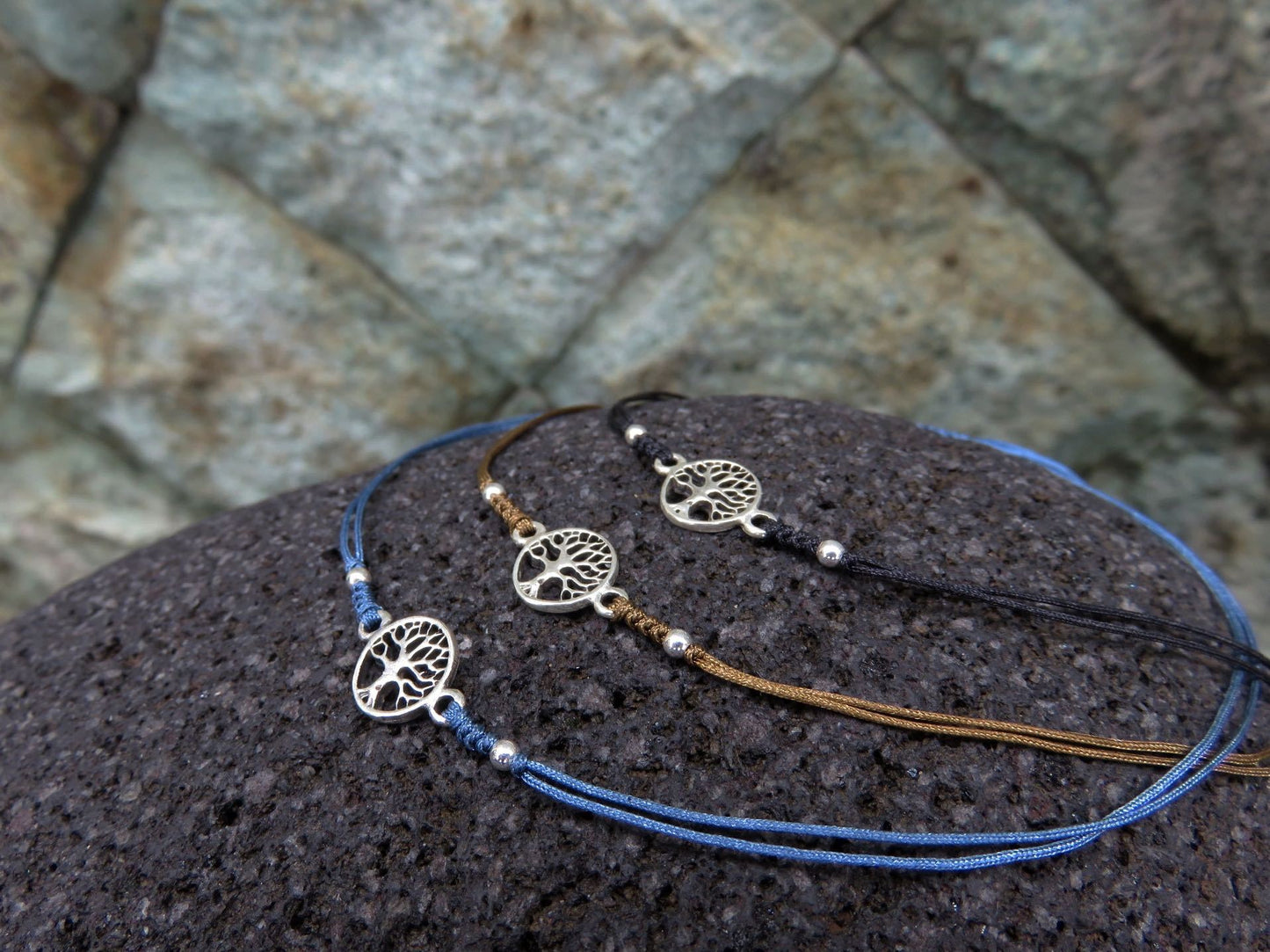 Bracelet with a small silver tree of life 