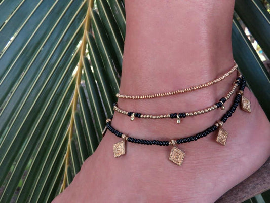 three-row anklet with diamonds made of brass 