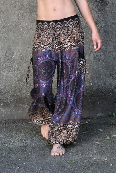 Airy harem pants with a mandala pattern in purple