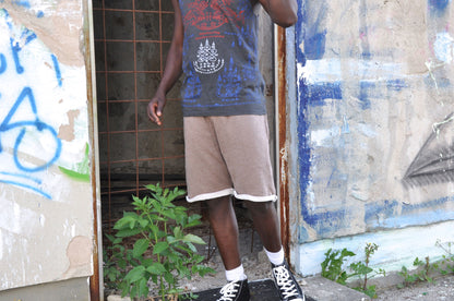 Sweat shorts with patterned pockets for men in brown 