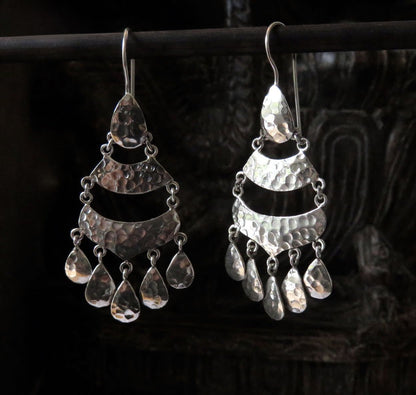 Silver hammered earrings 