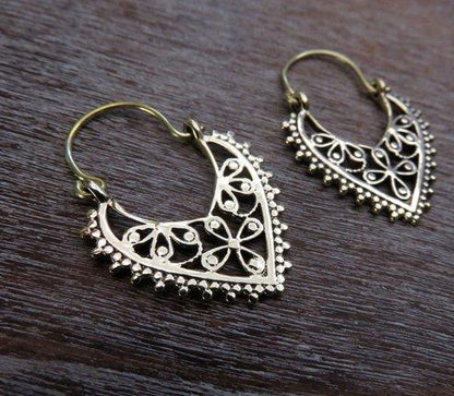 small hoop earrings with a floral pattern made of brass 