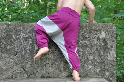 comfortable sweat pants for children in pink gray 